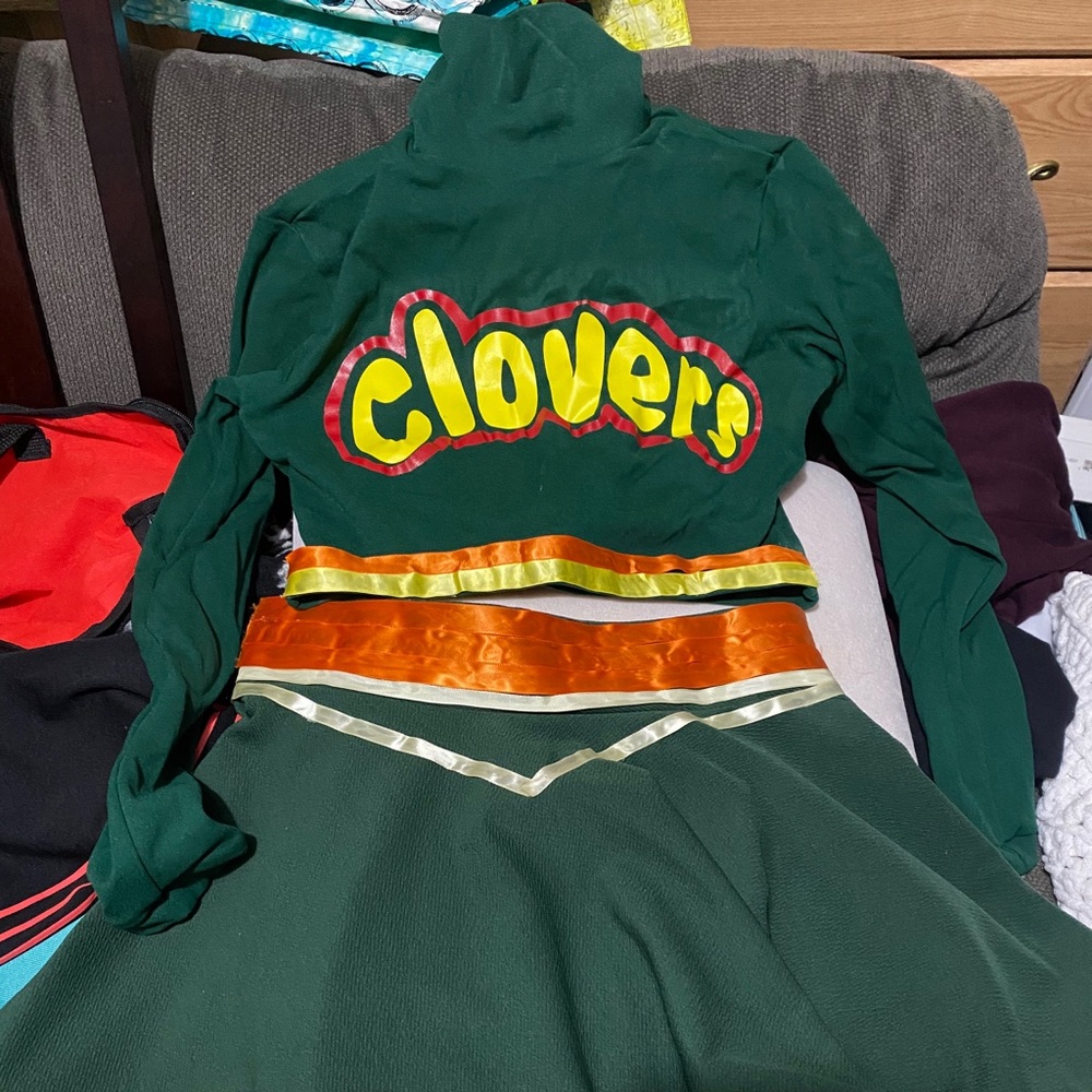 Clovers cheerleader uniform